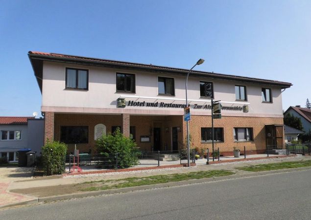 Hotel und Restaurant-zur alten Bornmühle-Außenansicht, Foto: Fam. Schiller Hotel und Restaurant-zur alten Bornmühle-Außenansicht, Foto: Fam. Schiller