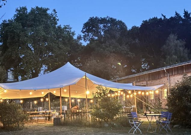 Weideküche (außen) Gut Boltenhof, Foto: Andrea Riest, Lizenz: Gut Boltenhof Weideküche (außen) Gut Boltenhof, Foto: Andrea Riest, Lizenz: Gut Boltenhof