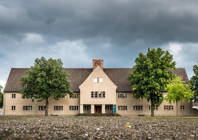 Außengelände der Mahn- und Gedenkstätte Ravensbrück, Foto: André Wirsig, Lizenz: REGiO-Nord mbH