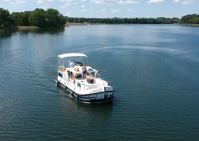 Pénichette 1180 Flying Bridge® | © Locaboat Holidays, Foto: © Locaboat Holidays, Lizenz: © Locaboat Holidays Pénichette 1180 Flying Bridge® | © Locaboat Holidays, Foto: © Locaboat Holidays, Lizenz: © Locaboat Holidays