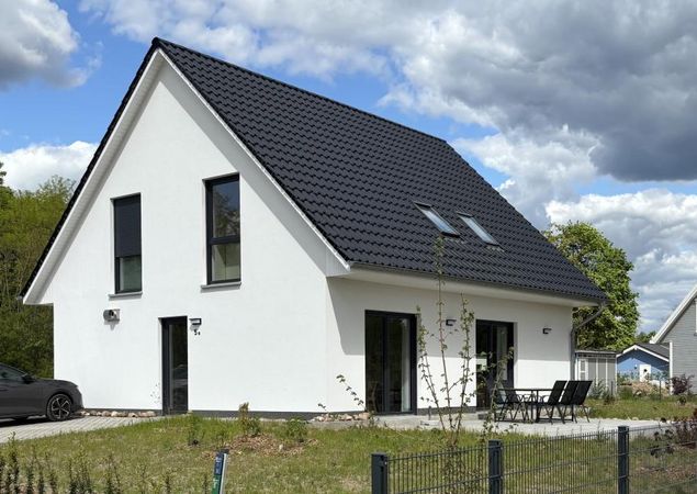 Ferienhaus Genau Richtig im Havelpark - Außenansicht, Foto: Karin und Martin Grönert, Lizenz: Karin und Martin Grönert Ferienhaus Genau Richtig im Havelpark - Außenansicht, Foto: Karin und Martin Grönert, Lizenz: Karin und Martin Grönert