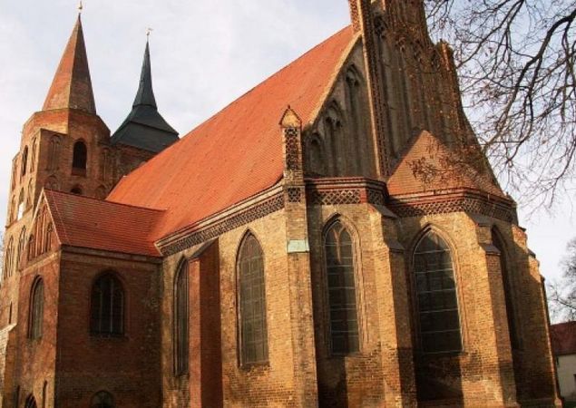 Die Sankt-Marienkirche Die Sankt-Marienkirche