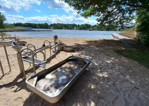 Badestelle am Röblinsee, Foto: Rhea Knaak/Stadt Fbg, Lizenz: REGiO-Nord