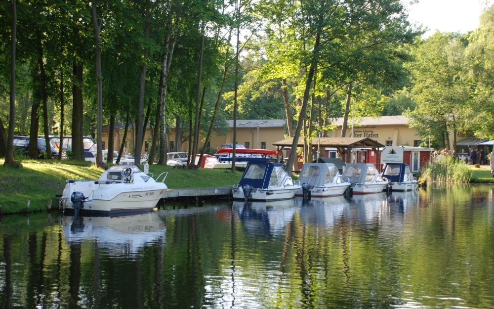 Bootsanleger Marina Alter Hafen © Brehm & Presch Marina GbR Bootsanleger Marina Alter Hafen © Brehm & Presch Marina GbR