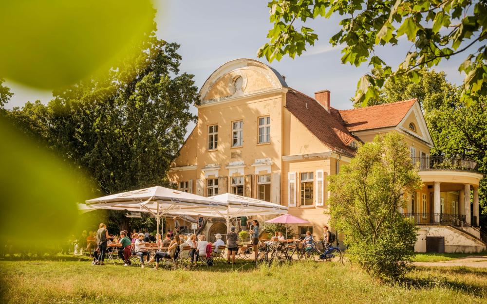Gutshaus Neukladow, Foto: Dagmar Schwelle, Lizenz: visitBerlin Gutshaus Neukladow, Foto: Dagmar Schwelle, Lizenz: visitBerlin