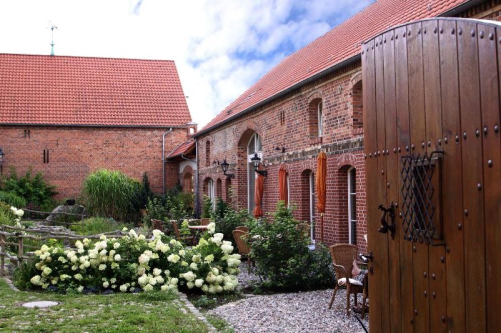 Ferienwohnungen auf dem Künstlerhof Roofensee