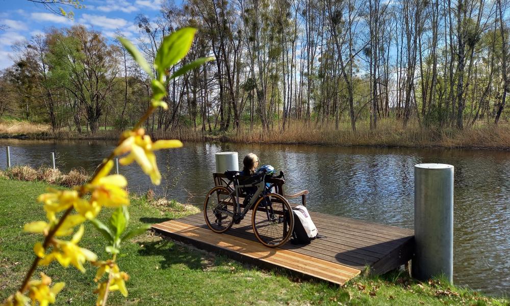 Pause am Alten Hafen in Mildenberg, Foto: Michelle Engel, Lizenz: TV Ruppiner Seenland Pause am Alten Hafen in Mildenberg, Foto: Michelle Engel, Lizenz: TV Ruppiner Seenland