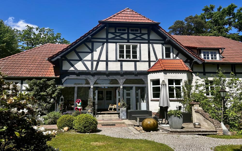 Landhaus Labes - Haus mit Gartenansicht, Foto: Hartmut Koch, Lizenz: Hartmut Koch Landhaus Labes - Haus mit Gartenansicht, Foto: Hartmut Koch, Lizenz: Hartmut Koch